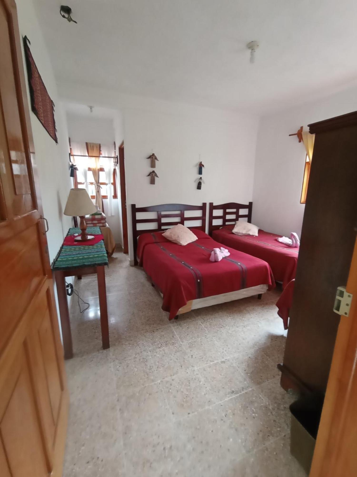 Hostal Mario'S Rooms Panajachel Εξωτερικό φωτογραφία